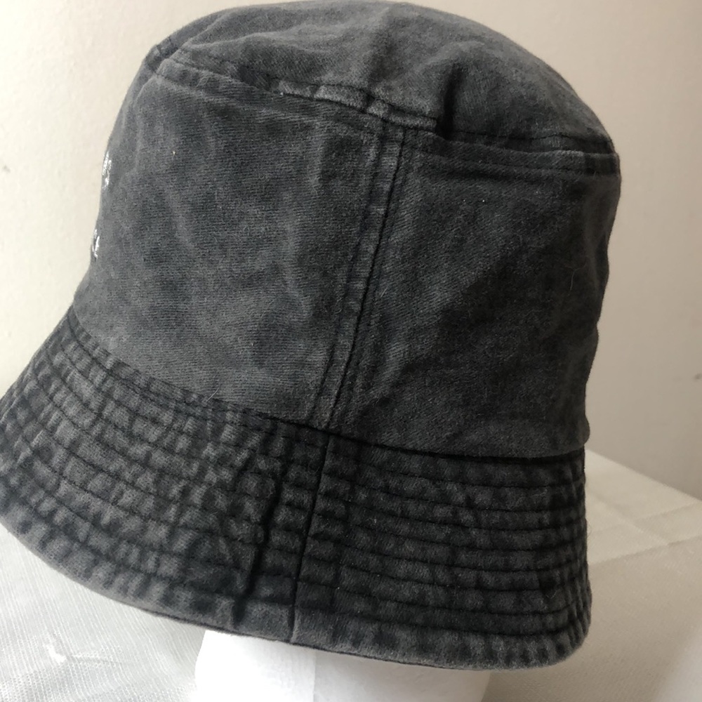 Bucket Hat with Lettering - Picture 3 of 3